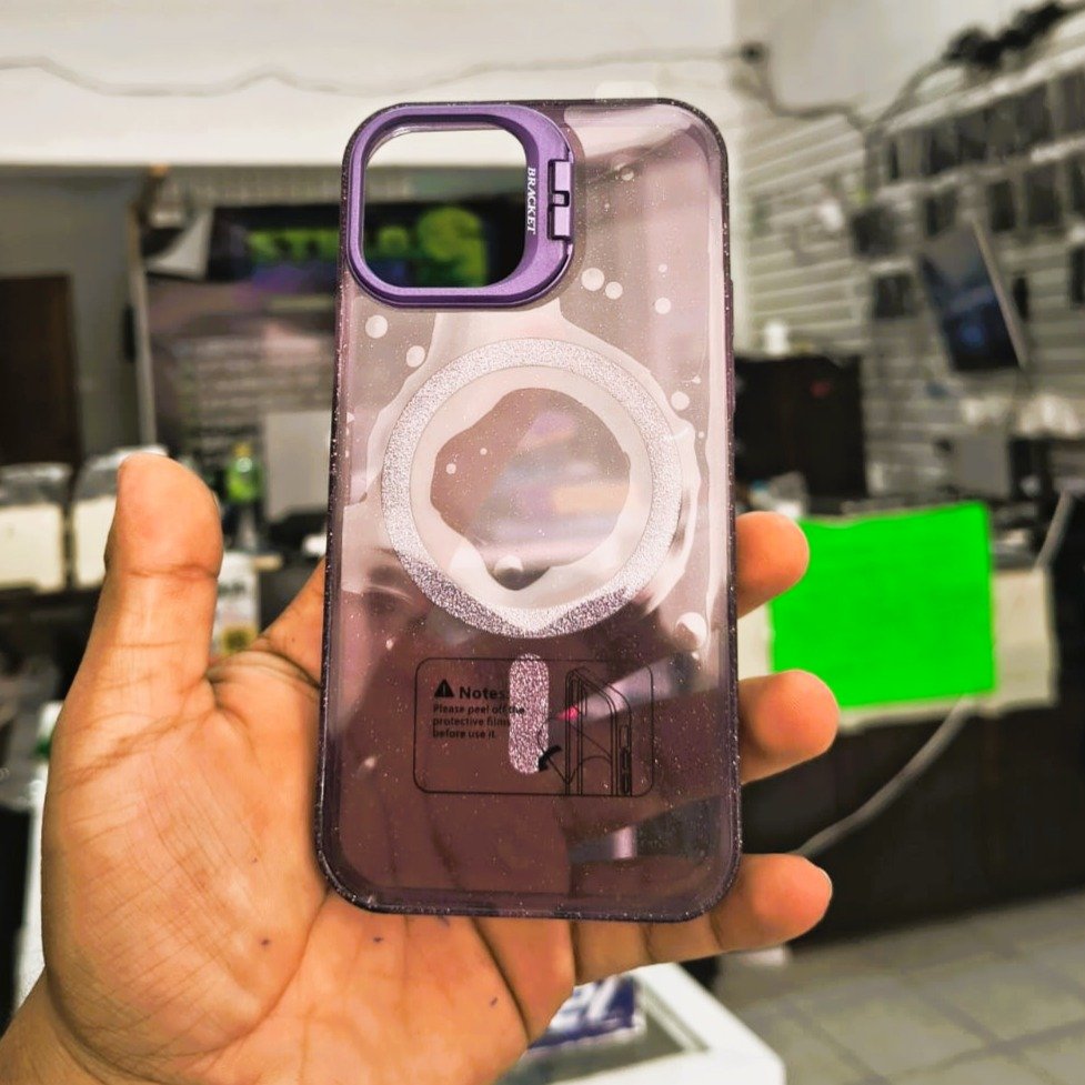 Funda morada transparente