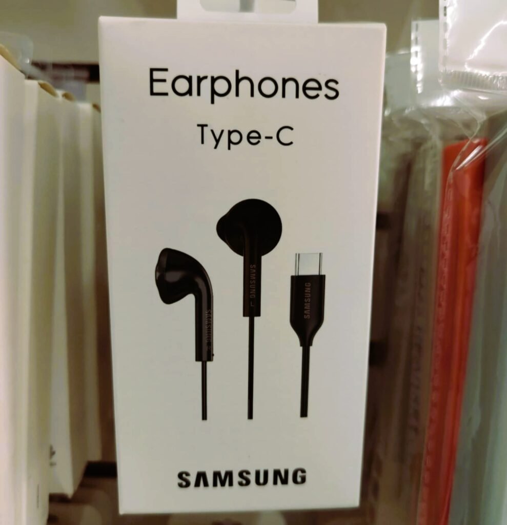 Audífonos alámbricos marca Samsung tipo C