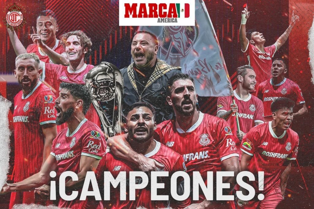 Jugadores del Deportivo Toluca celebrando el campeonato con el trofeo y la leyenda "¡CAMPEONES!".
El equipo de fútbol Toluca festejando su victoria con los brazos en alto y un trofeo plateado.
Celebración del campeonato del Deportivo Toluca con jugadores en camisetas rojas y una bandera.
Imagen de la alegría del equipo de fútbol Toluca tras ganar un campeonato.
El Deportivo Toluca como campeones, mostrando su euforia y el trofeo.